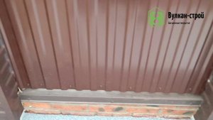 Укладка бесшовного резинового покрытияперед гаражом в городе Чайковский.