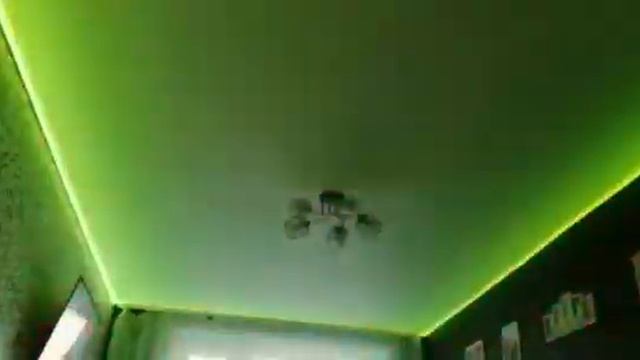 Натяжной потолок с внутренним засветом RGB по периметру смотреть онлайн