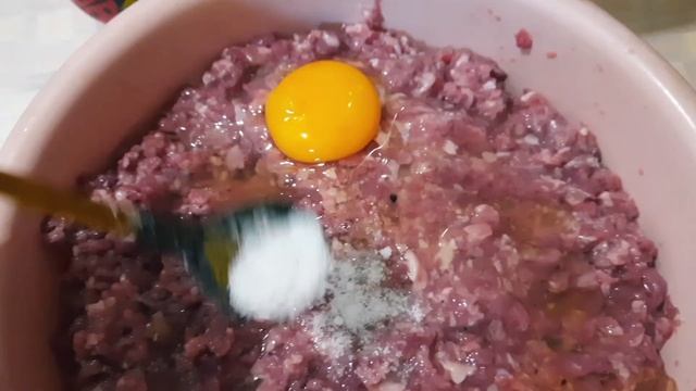 Худеем  вкусно?♀️котлеты из куриных желудочков и куриных сердечек.1котлета=138ккал☝