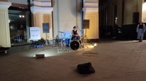 Король и Шут - Лесник - огонь решил сольно добывать ударник на барабанах на Кузнецком Мосту #Moscow