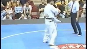 Эншин каратэ - техника Маки Коми Нагэ и Гакэ Нагэ