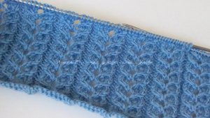 Оригинальная и красивая ажурная коса спицами