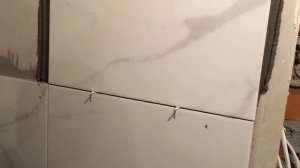 Наносим клей для плитки, Как правильно  наносить клей на плитку, Укладка плитки