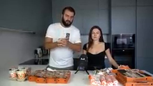 СДЕЛАЛИ СВОЮ ПИЦЦУ В ДОДО! ПОЛНЫЙ ОБЗОР ДОДО ПИЦЦА смотреть онлайн