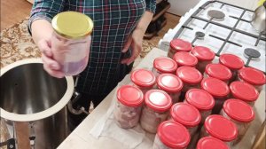 Делала куриную тушенку  )) Ездили на Чаепитие к внучке !!!