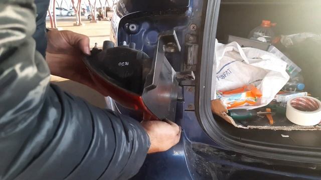 SSANGYONG KYRON STOP LAMBA SÖKÜM | TAIL LIGHT REPLACEMENT смотреть онлайн