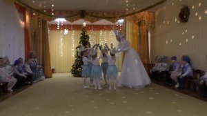 2018-12-19 (Утренник-05-Танец сосулек)