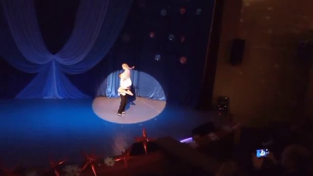 Артем Ганевич и Вероника Махно-Отупор. Шоу-номер "Титаник" смотреть онлайн