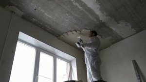 Штукатурка потолка на толстый слой