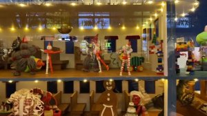 Погружение в сказку - видео для вашего внутреннего ребенка! Рождественские витрины универмага NK