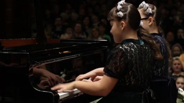 BELBRAND AWARD Анастасия и Дарья Лукашенко