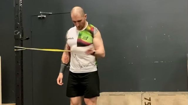 Разминка для плеч смотреть онлайн