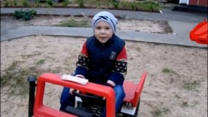 Поздравление детей с Днем матери (средняя группа "Семицветик")