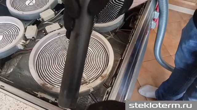 Замена стеклокерамики на плите Gorenje EC 4000SM-E с сенсорным управлением своими силами смотреть онлайн