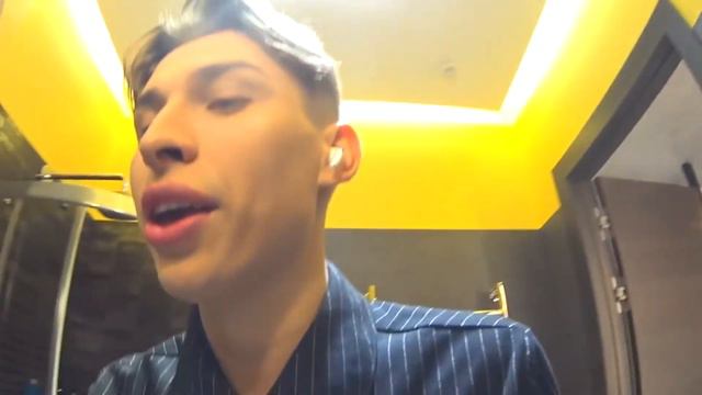 муд владос мирос пытается петь на протяжении двух минут смотреть онлайн