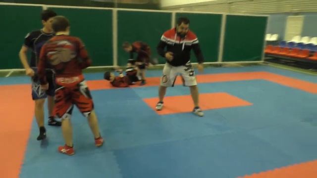 Подготовка бойцов клуба "Гор ММА" на сборы в США смотреть онлайн