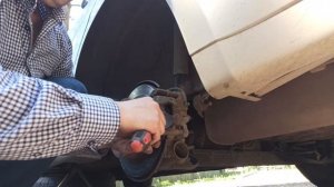 Nissan Tiida замена задних тормозных колодок