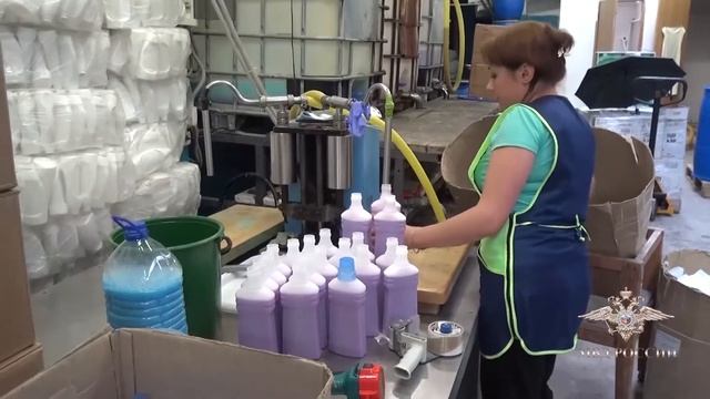 Цех по производству контрафактной бытовой химии в Жуковском смотреть онлайн