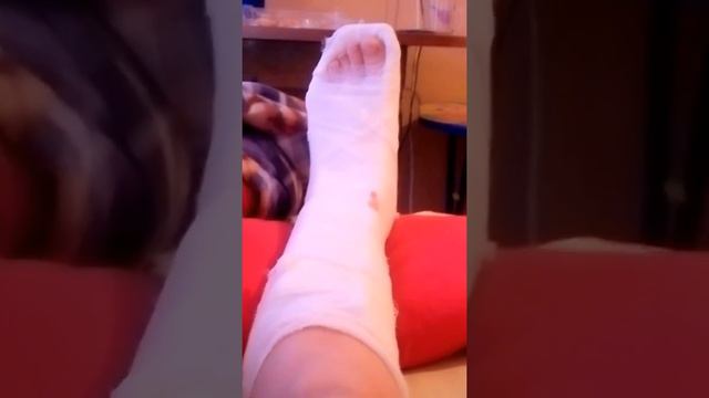 Мне наехал дядя на ногу смотреть онлайн