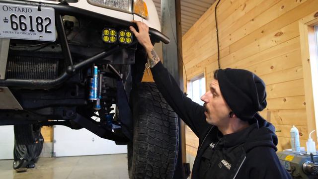 LONG TRAVEL TOYOTA TUNDRA, FULL BUILD BREAK DOWN! смотреть онлайн