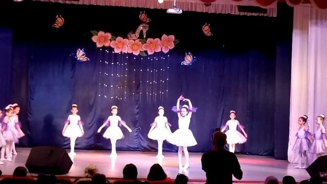 "Детская школа искусств √2". Постановка "Весна". смотреть онлайн