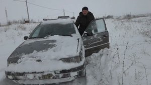 На Пассате Б3 по глубокому снегу или как застрять на Пассате Б3.