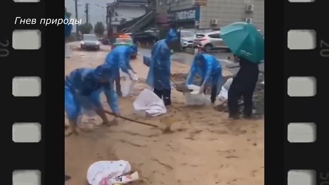 Обрушение горы в Китае, провинция Шэньси