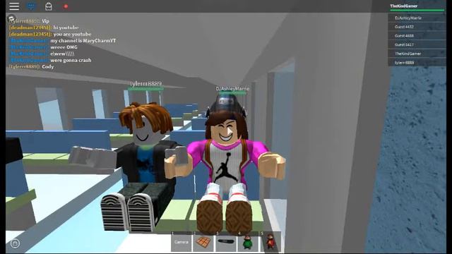 Roblox | Survive A Plane Crash "Were Crashing....OUCHH!!" смотреть онлайн