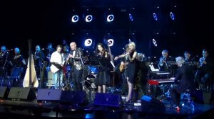 Александр Мясников исполняет "Быстрое Движение" А.Цфасмана