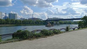 МС-1 на Москва-реке