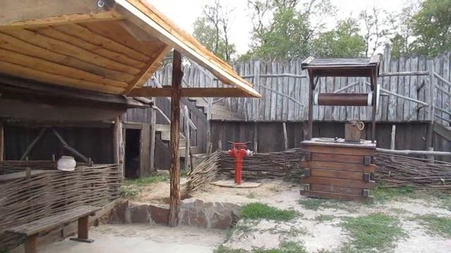 Украина город Запорожье. Запорожская Сечь. Остров Хортица