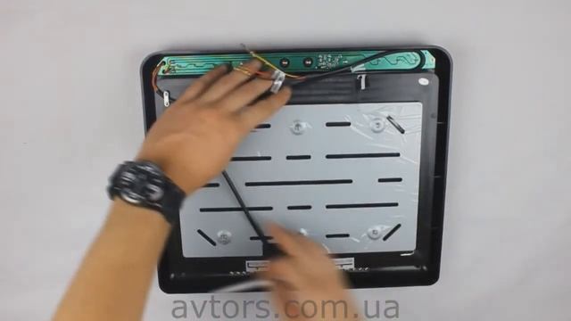 Потолочный монитор LM 1332 смотреть онлайн