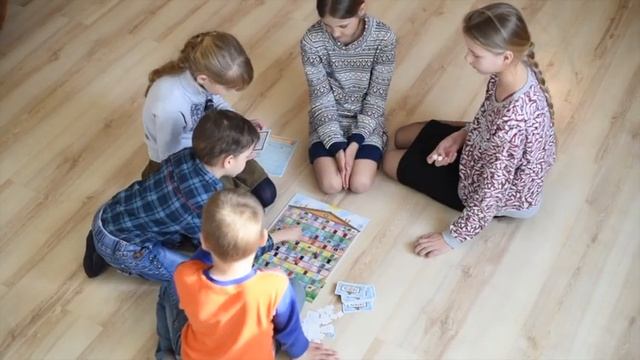 Игра "Залезь на крышу дома" смотреть онлайн