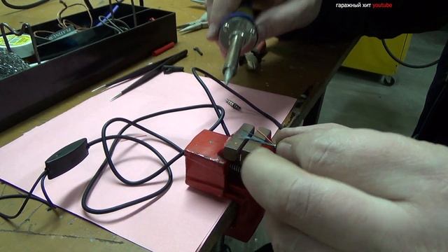 Ремонт штекера наушников 3,5 мм . Быстро, просто и надежно с помощью МУХИ . смотреть онлайн