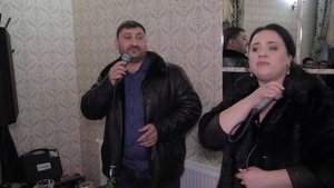 Цыганская свадьба. Поет Коля Ёся и Олеся Энграф "Я по полюшку" #цыганскаясвадьба#цыгане