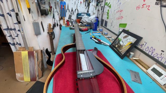 Yamaha Silent Guitar set up смотреть онлайн