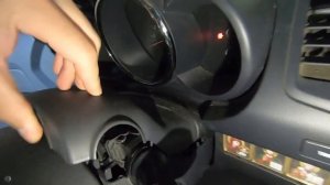 Снимаем панель приборов Kia Soul
