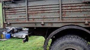МАЗ-5335. Звук двигателя ЯМЗ-236. / An old Soviet MAZ-5335 truck.