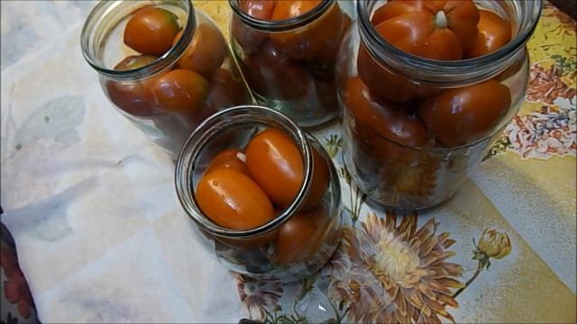 ТОМАТЫ С ЧЕСНОКОМ.ОЧЕНЬ ВКУСНЫЕ, ДАЖЕ ВЫПИВАЕТСЯ ВЕСЬ РАССОЛ!