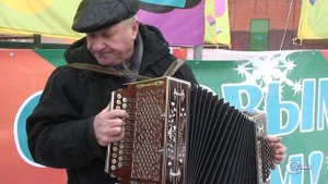 Гармонист Виктор Алишин. 3 января 2010 г.