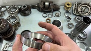 Ремонт угловой колонки VOLVO PENTA DP290.