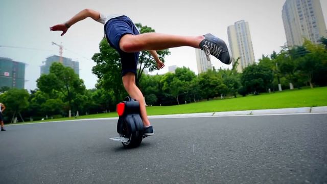 Airwheel Q1 Electric Unicycle -- trend of future transporter смотреть онлайн