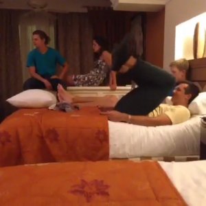 Когда девочки пукают :)