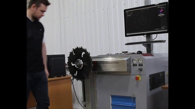 Стенд компьютерный измерительный для дисковых пил. смотреть онлайн