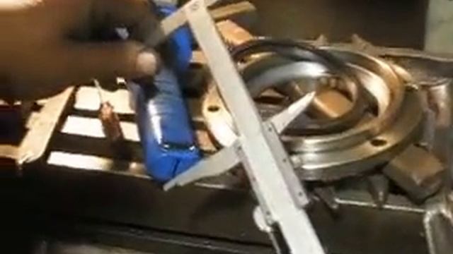 Устранение течи масла из под шпинделя фрезерного станка 6Р11 смотреть онлайн