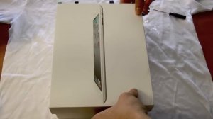 Unboxing: iPad 2 (White 16GB Wi-Fi)