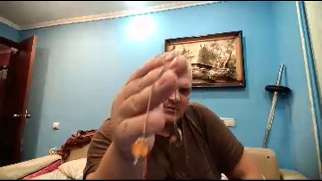 Купил барахло на барахолке.