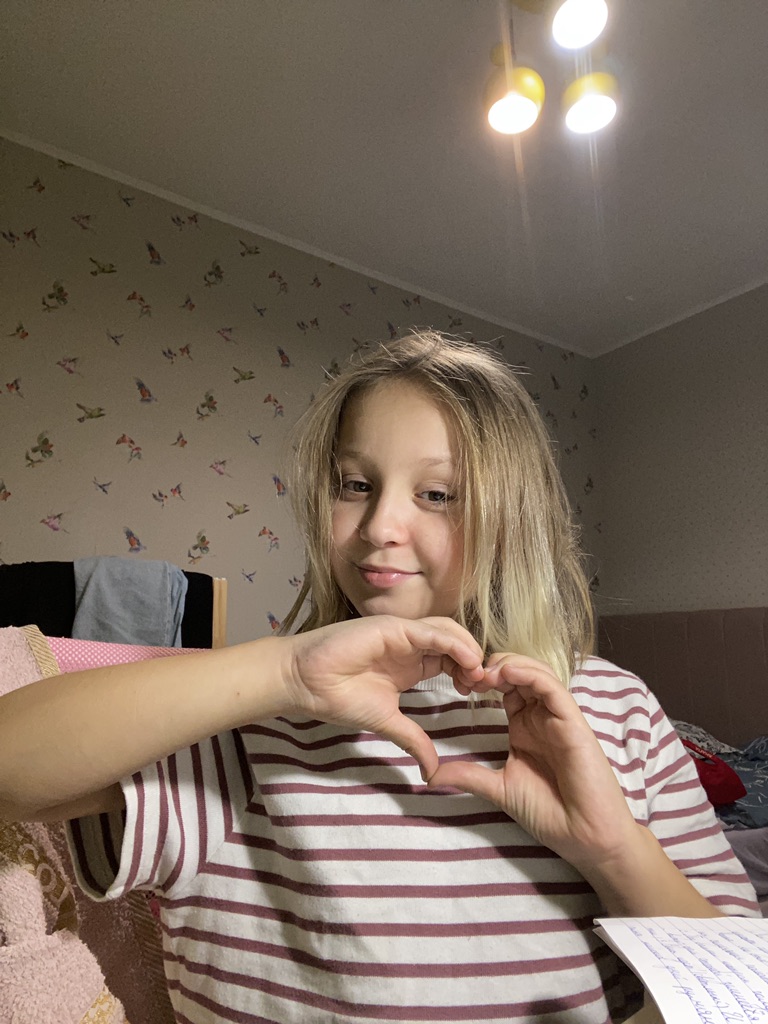 Я разговариваю с подписчиками не стесняйся заходи!