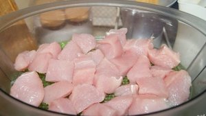 Индейка в пароварке с овощами