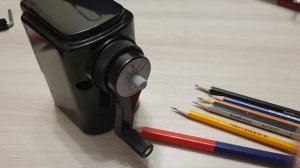 Обзор механической точилки Brauberg Style